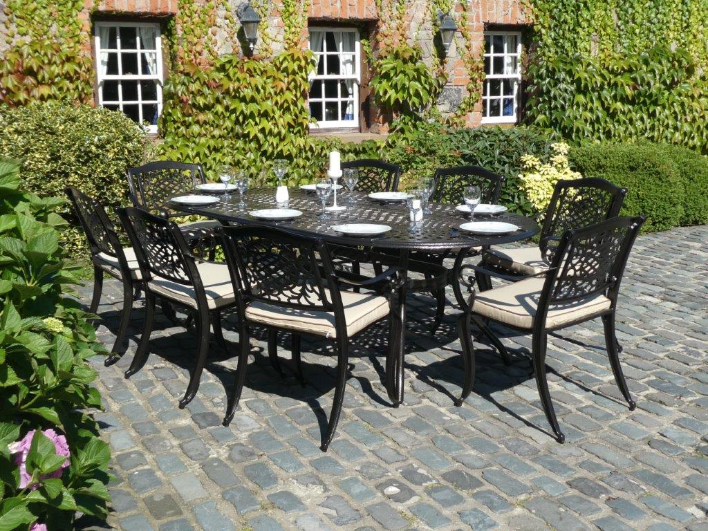 Majestic Manor 8-Seat Oval Dining Set - citiplants.com