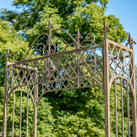 Marlborough Arch with Gates - citiplants.com