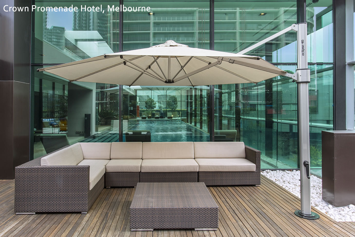 Eclipse 4m x 3m Rectangular with cover bag -Premium Heavy-Duty Cantilever Parasol - citiplants.com