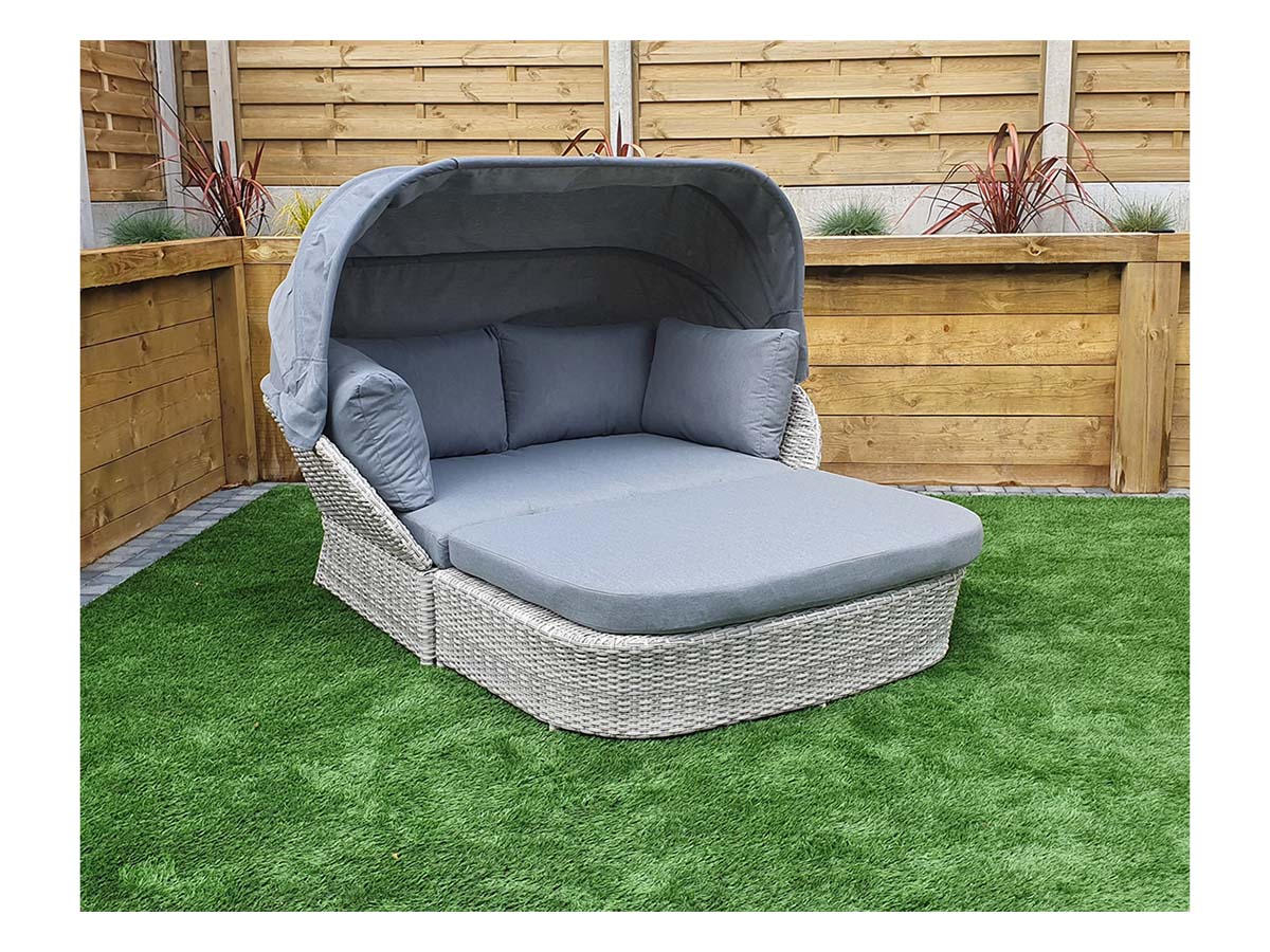 Meghan Daybed with Canopy Cover - citiplants.com